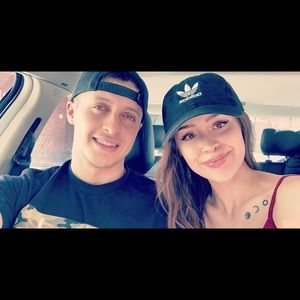 Meet your Posher, Haley